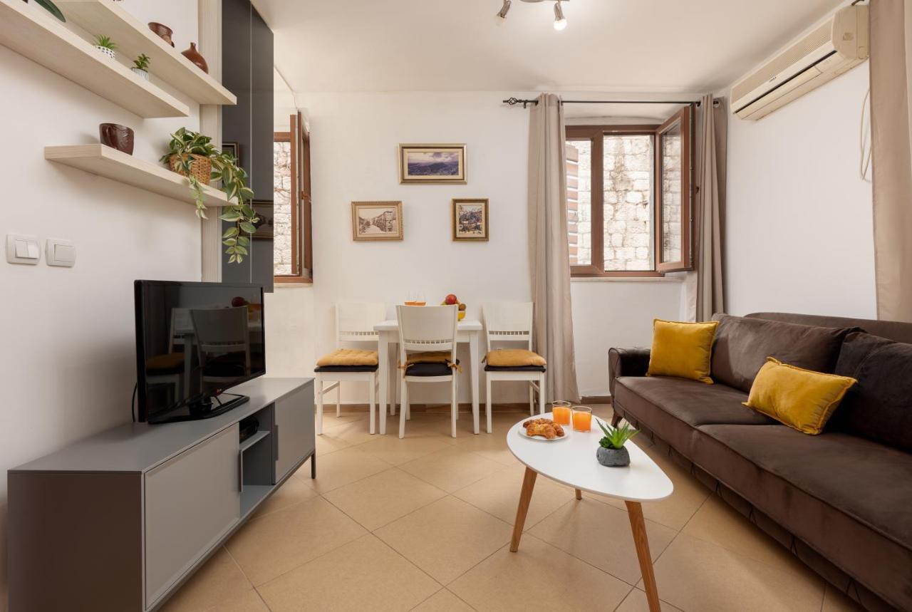 Apartment Amigo 2 Old Town Kotor Exterior photo